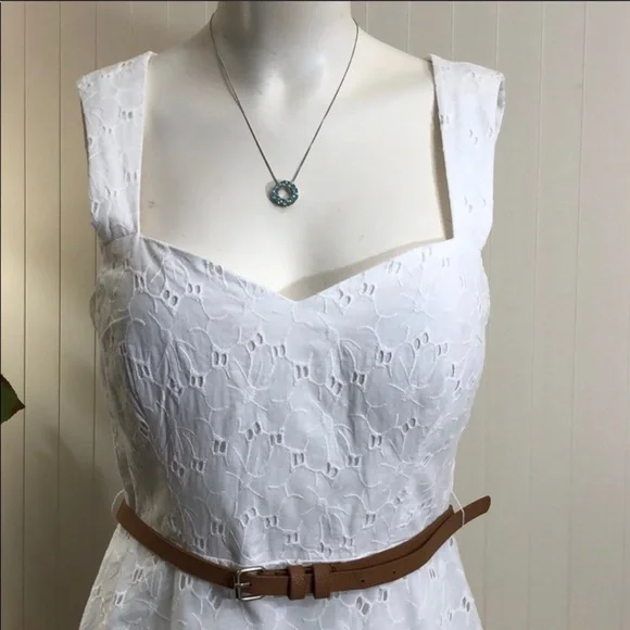 B. Darlin Short White Mini Dress Eyelet Lace Fit & Flare Cutout Back Sz 7/8 - Picture 3 of 12